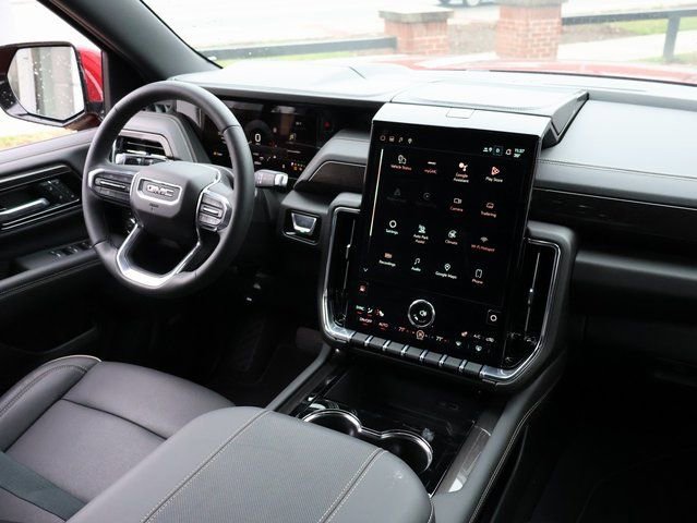 New 2026 GMC Yukon Elevation image 12