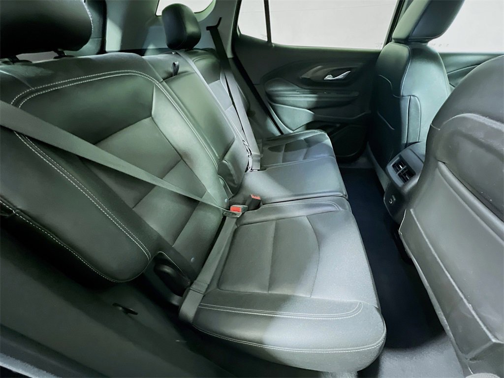 Used 2023 GMC Terrain SLT image 24
