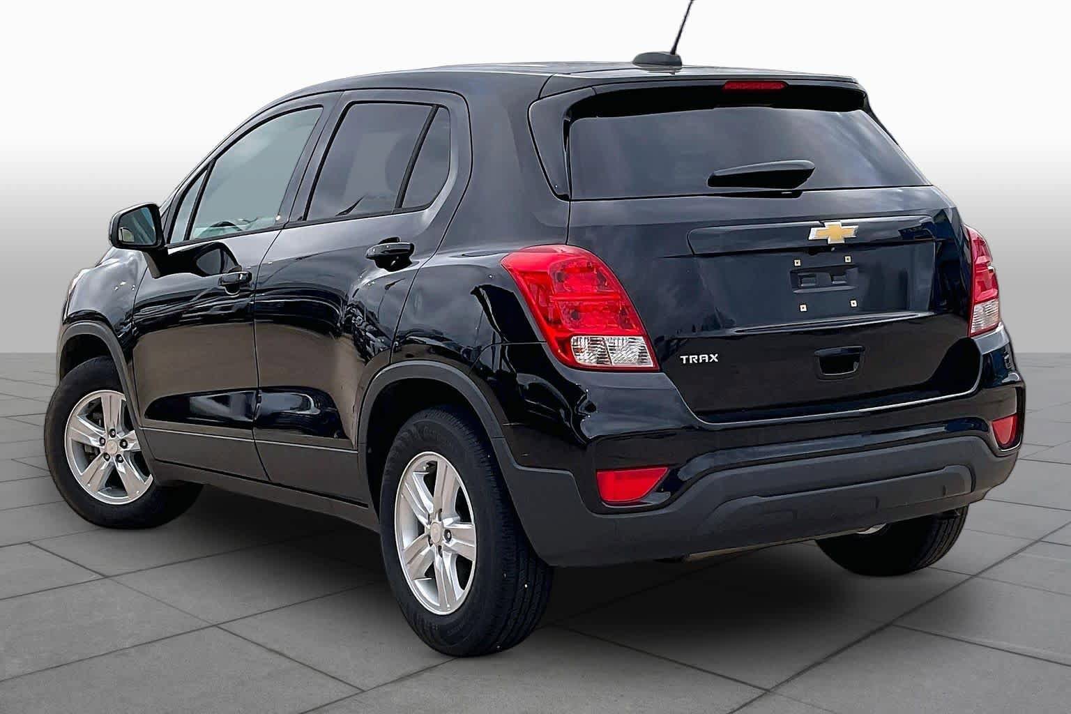 Used 2019 Chevrolet Trax LS w/ Tint and Cruise Package FWD image 13