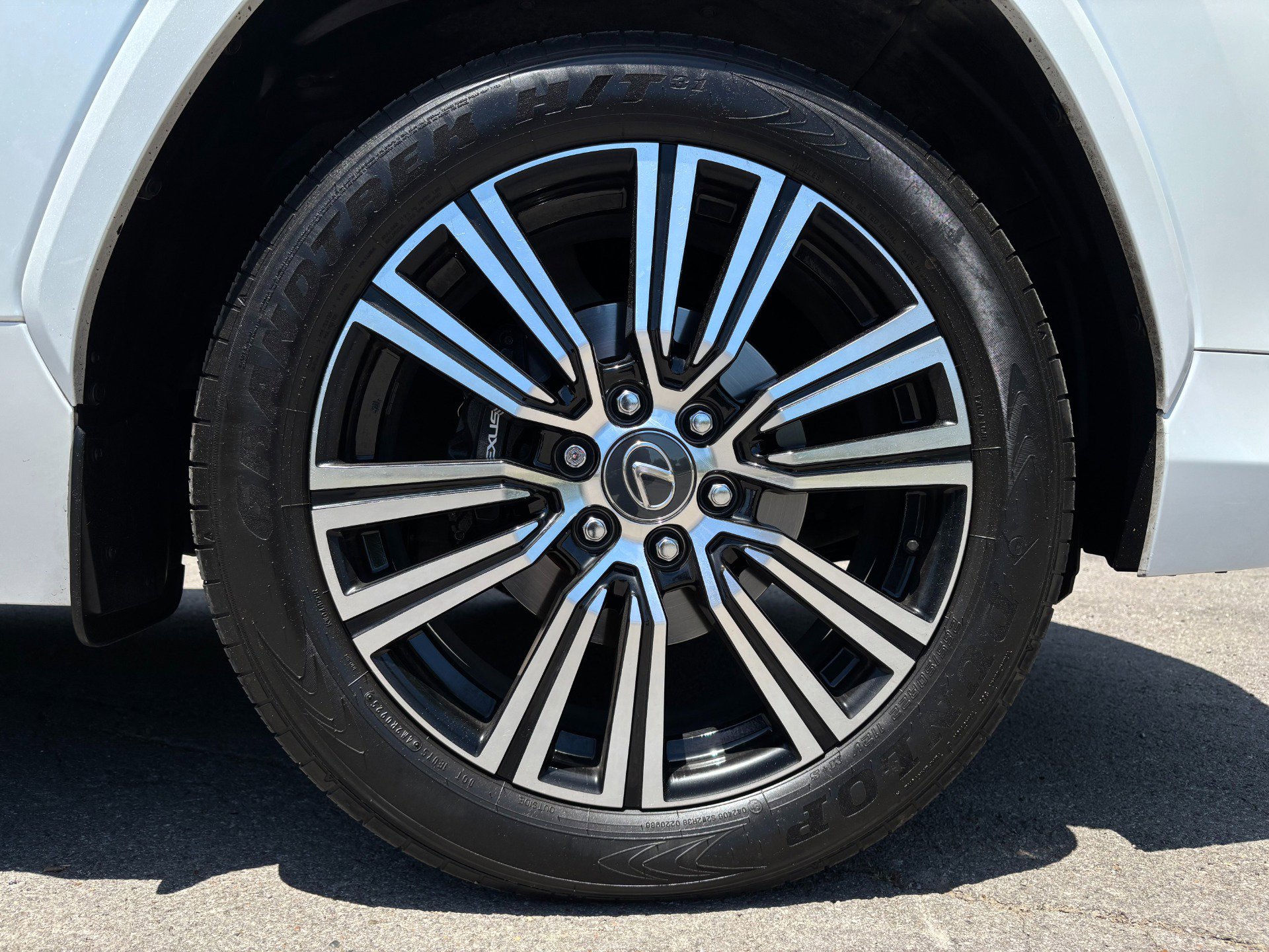 Used 2025 Lexus LX 600 4WD w/ Accessory Package (2T) image 66