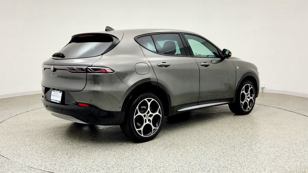 Used 2024 Alfa Romeo Tonale Ti w/ Active Assist Package AWD/4WD image 5