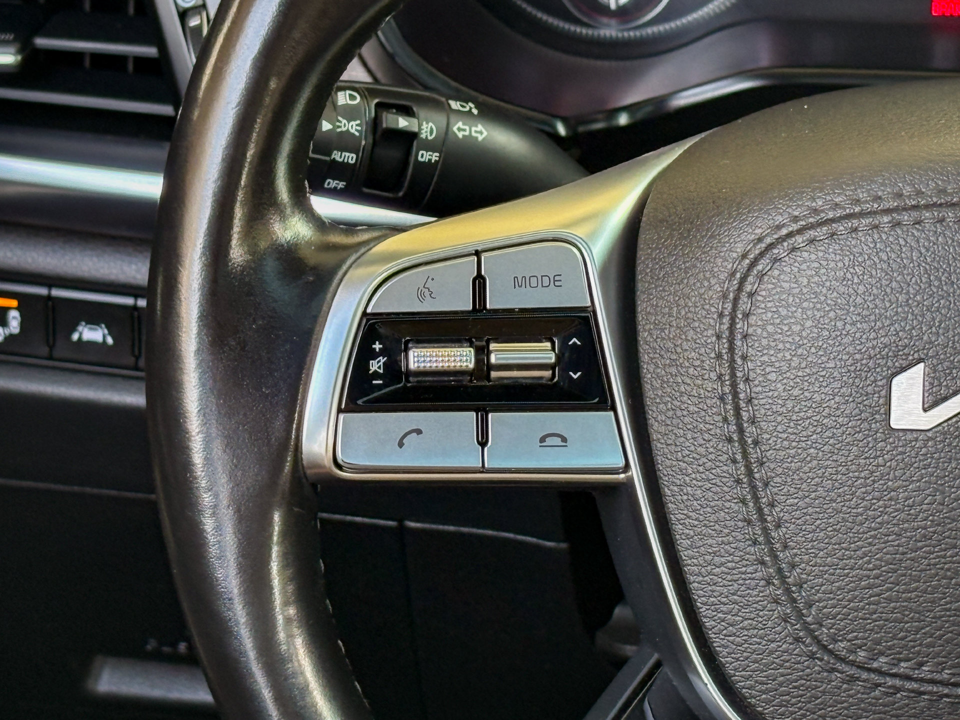 Used 2022 Kia Telluride SX w/ SX Prestige Package AWD/4WD image 18