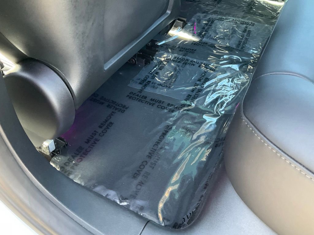 Used 2023 Tesla Model 3 Standard Range image 29