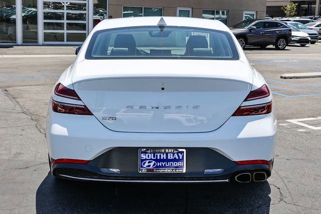 Used 2022 Genesis G70 2.0T RWD image 5