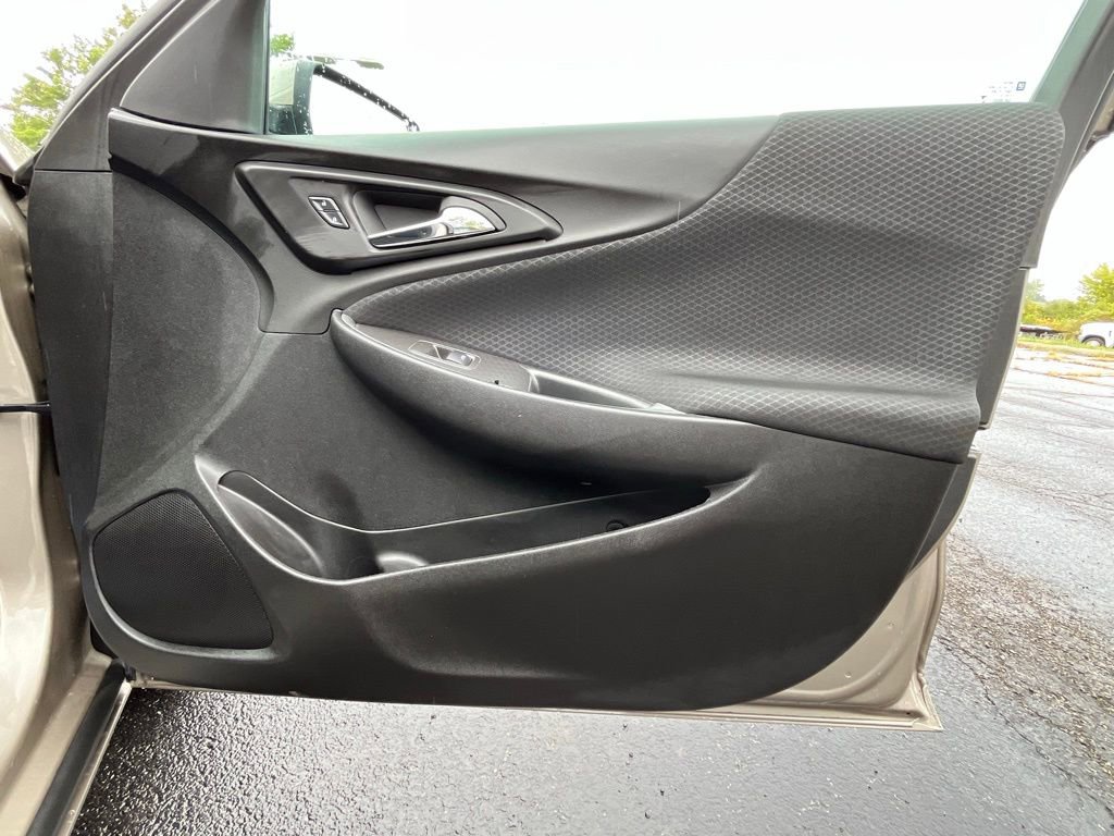 Certified 2025 Chevrolet Malibu RS image 22