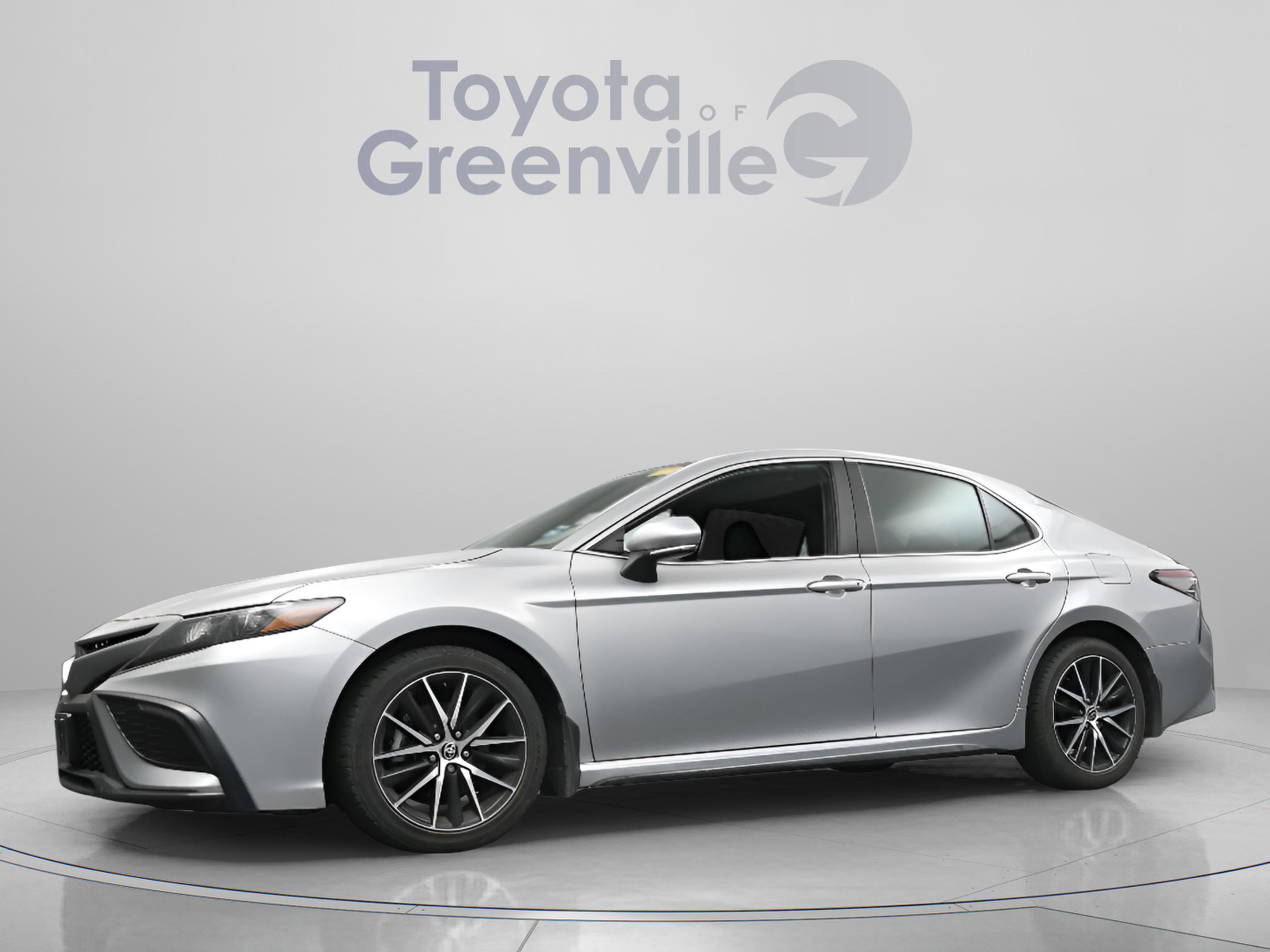 Certified 2024 Toyota Camry SE FWD image 2