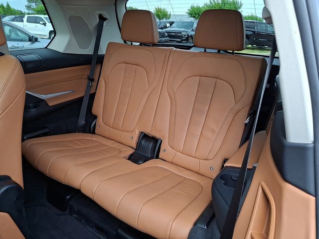 Used 2020 BMW X7 xDrive40i w/ Premium Package AWD/4WD image 8
