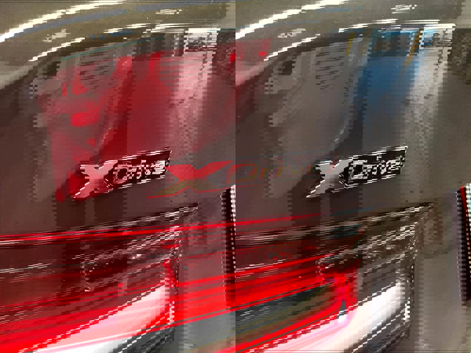 Used 2026 BMW M340i xDrive w/ Premium Package image 11