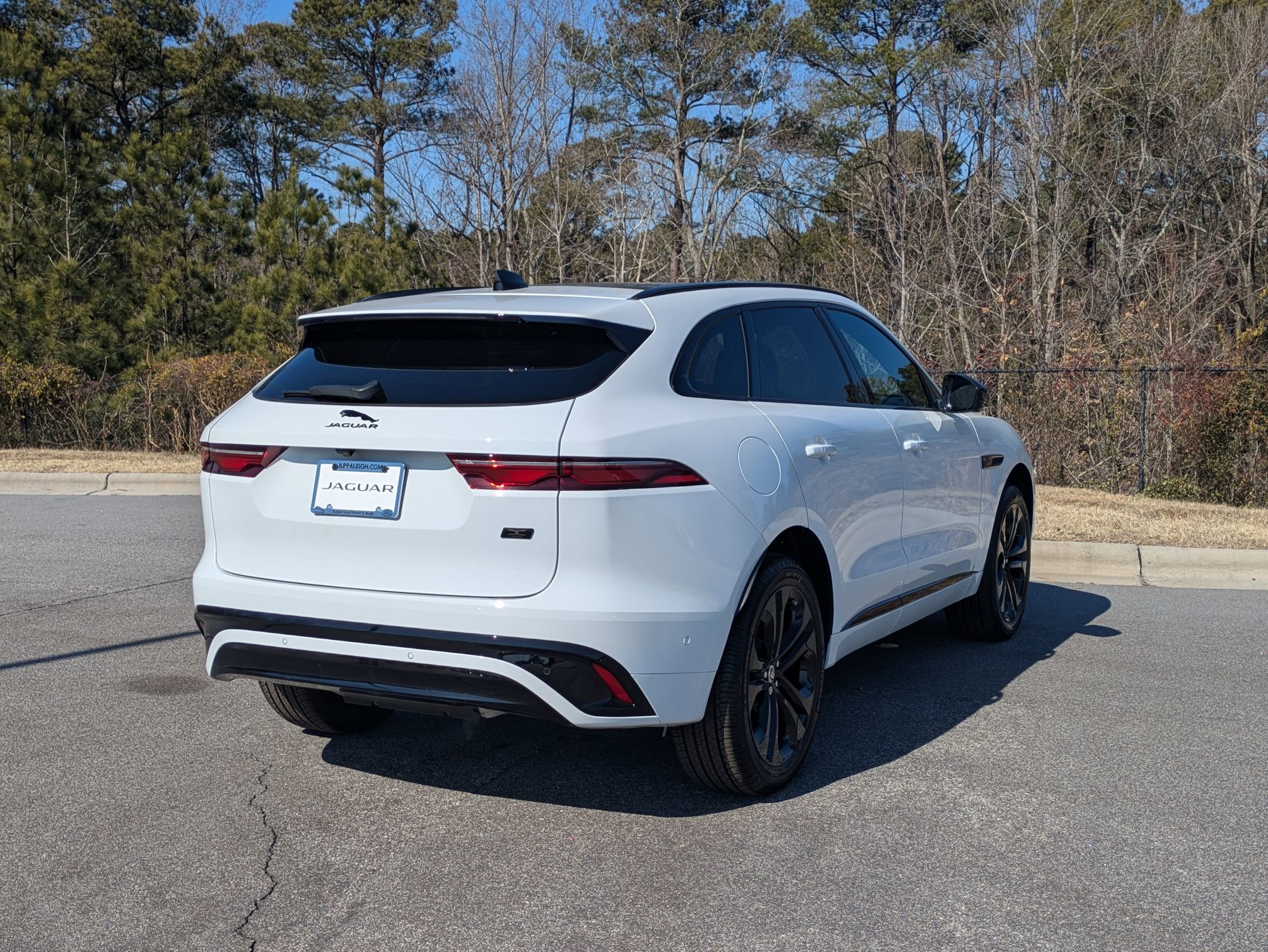 New 2026 Jaguar F-PACE R-Dynamic S image 5
