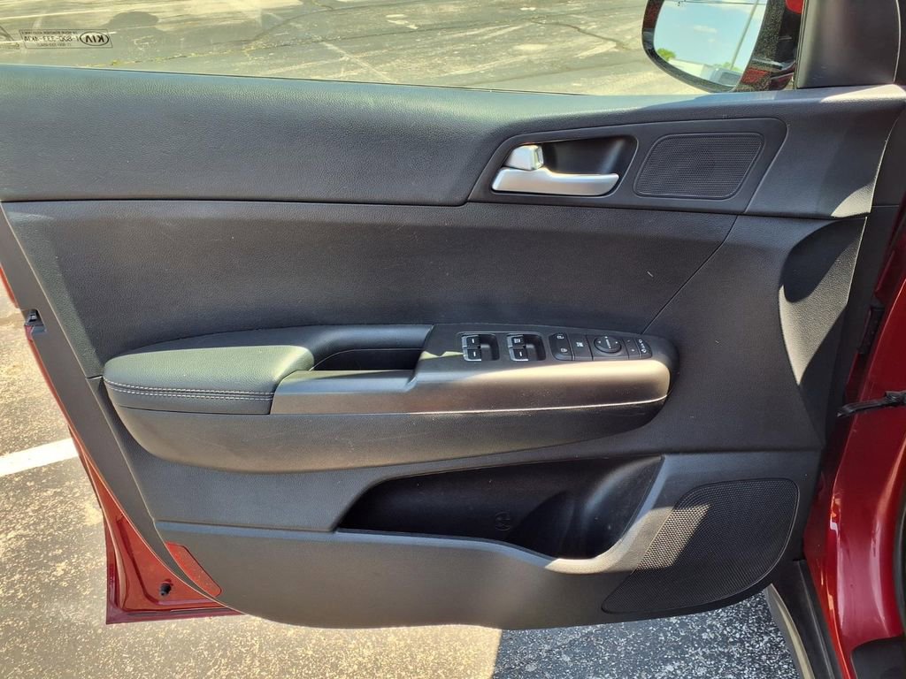 Used 2021 Kia Sportage LX w/ LX Fwd Popular Package image 22