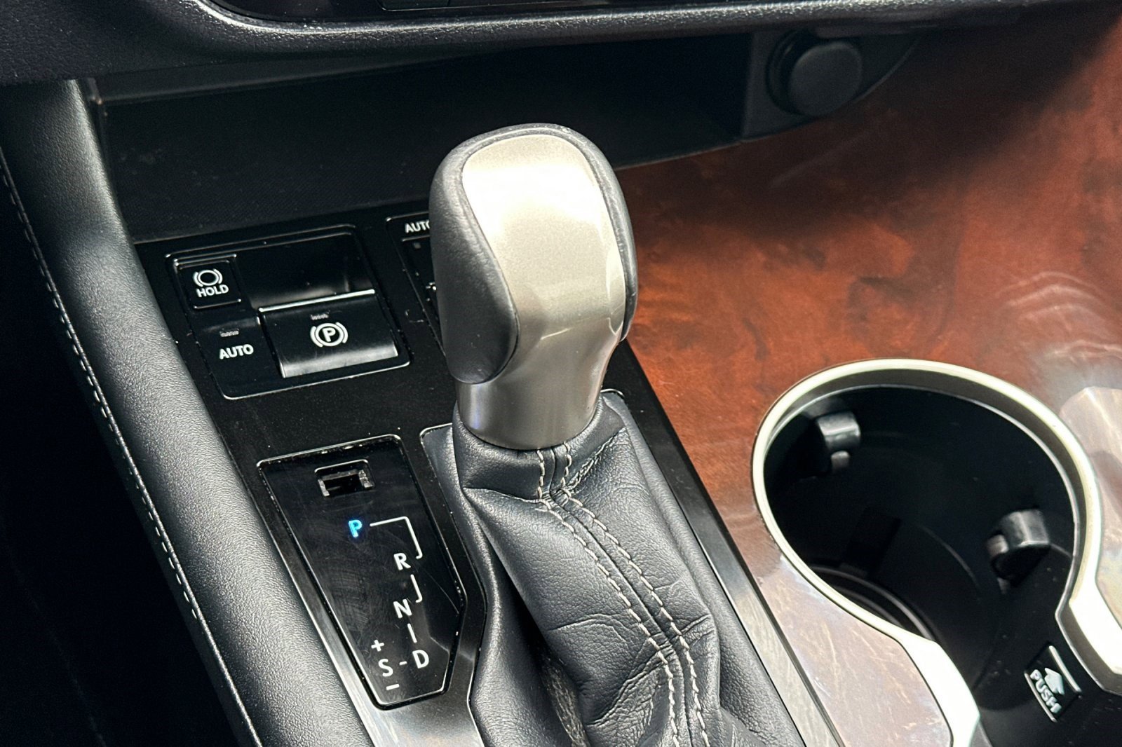 Used 2016 Lexus RX 450h AWD w/ Cold Weather Package image 28