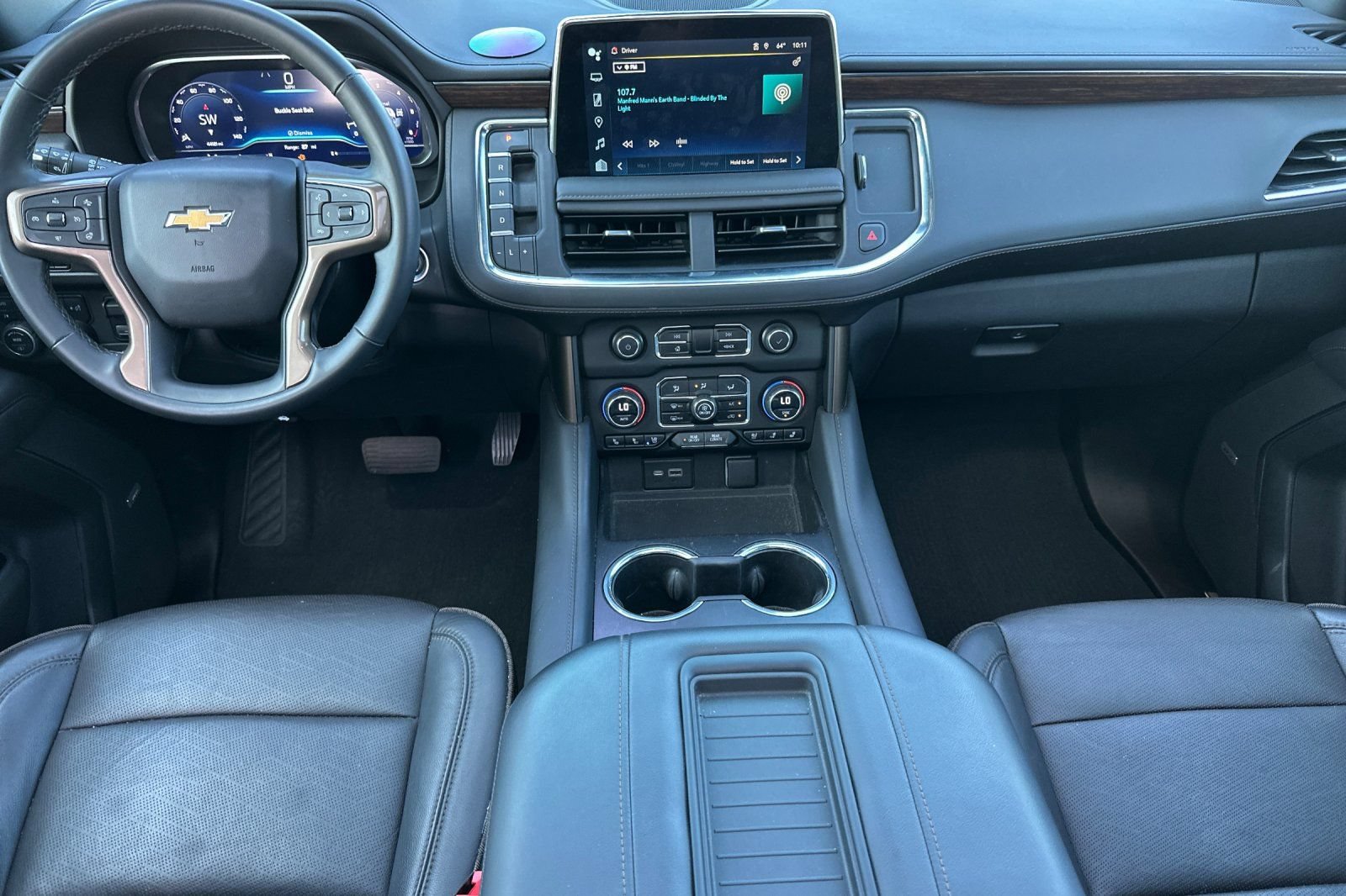 Used 2023 Chevrolet Suburban High Country AWD/4WD image 15