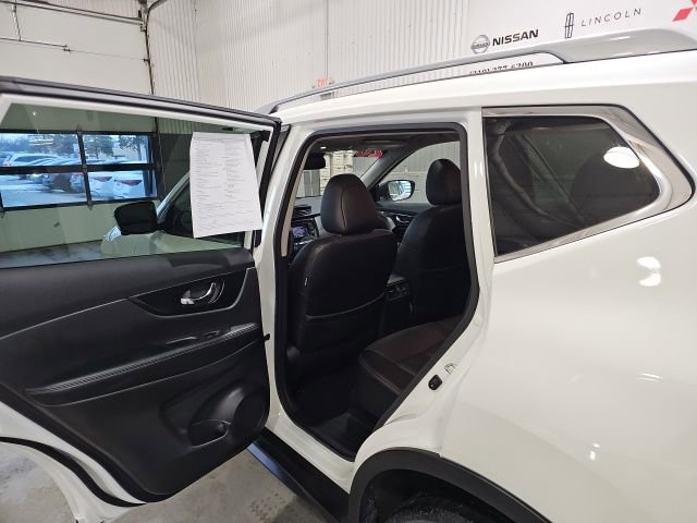 Certified 2020 Nissan Rogue SL w/ Premium Package image 19