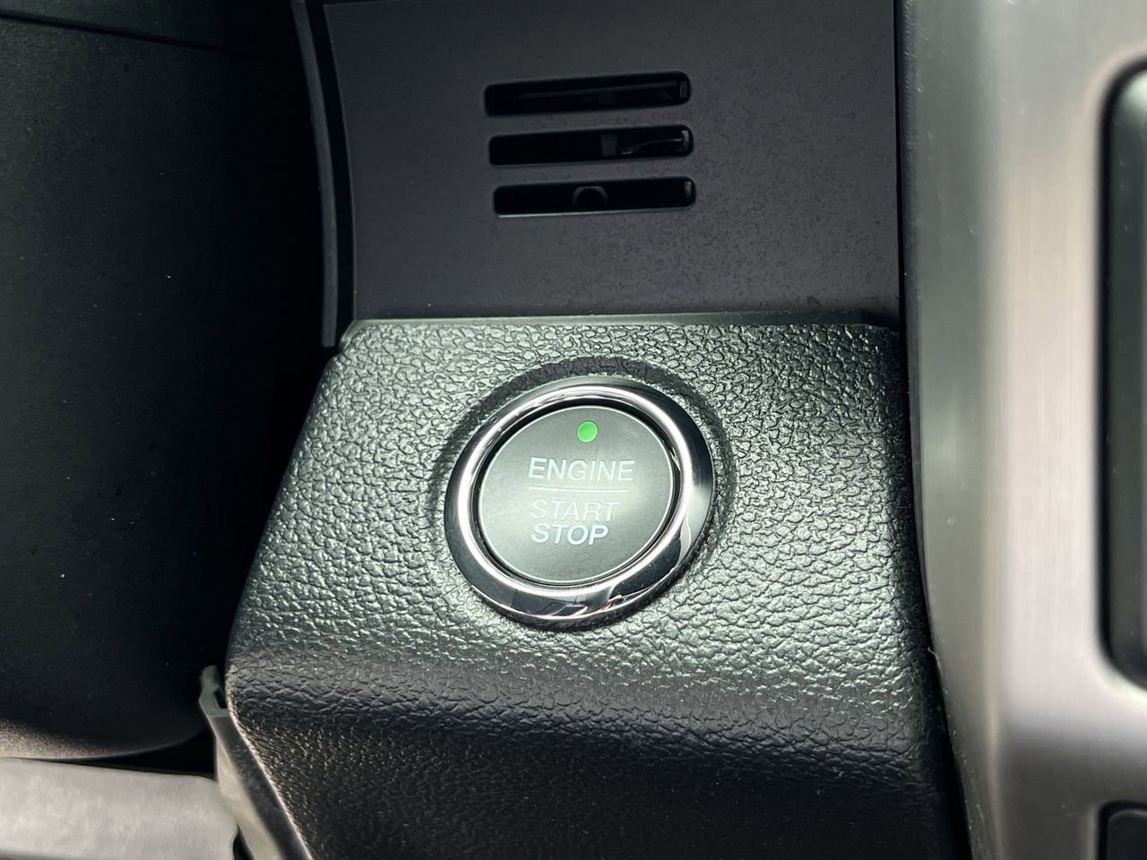 Used 2020 Ford F150 Platinum w/ Equipment Group 701A Luxury AWD/4WD image 24