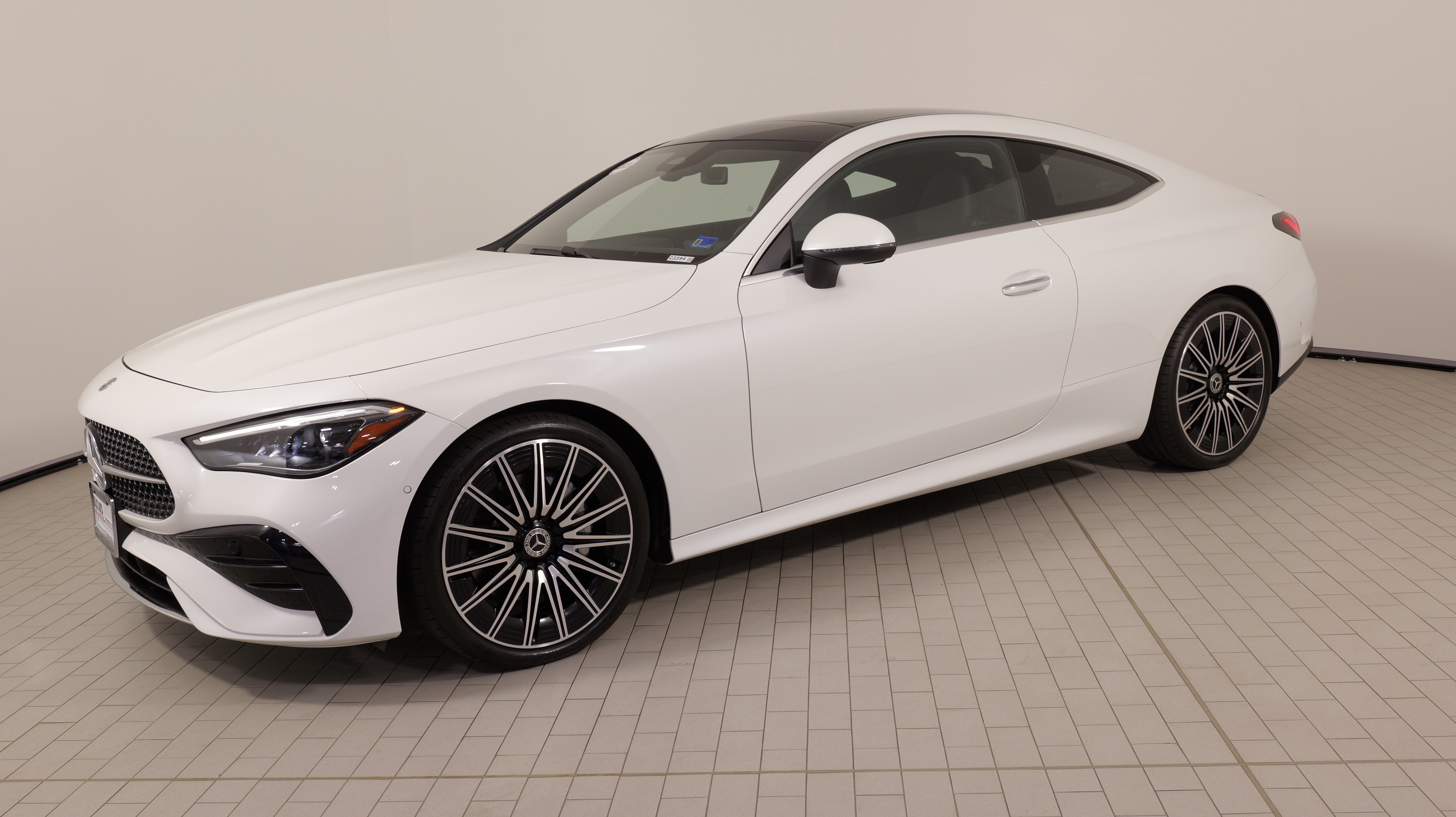 Used 2025 Mercedes-Benz CLE 300 4MATIC Coupe w/ AMG Line image 1