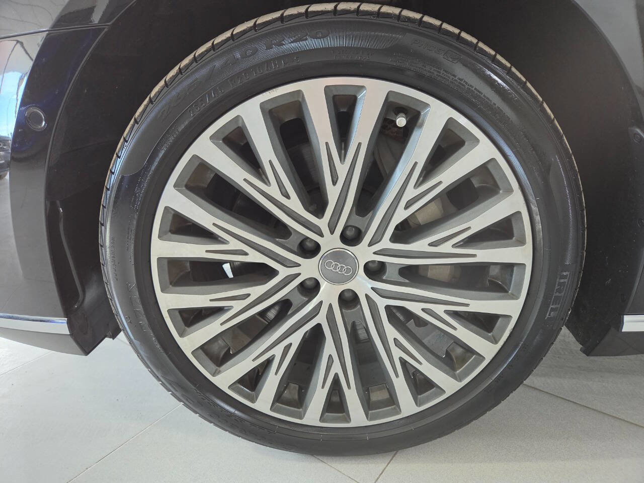 Used 2019 Audi A8 L 3.0T image 12