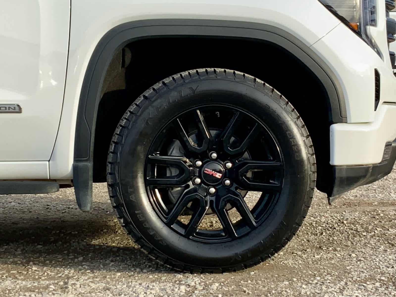 Certified 2022 GMC Sierra 1500 Elevation image 18