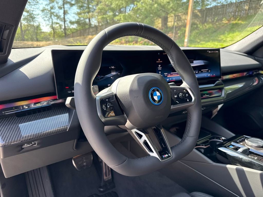 New 2026 BMW i5 eDrive40 AWD/4WD image 13