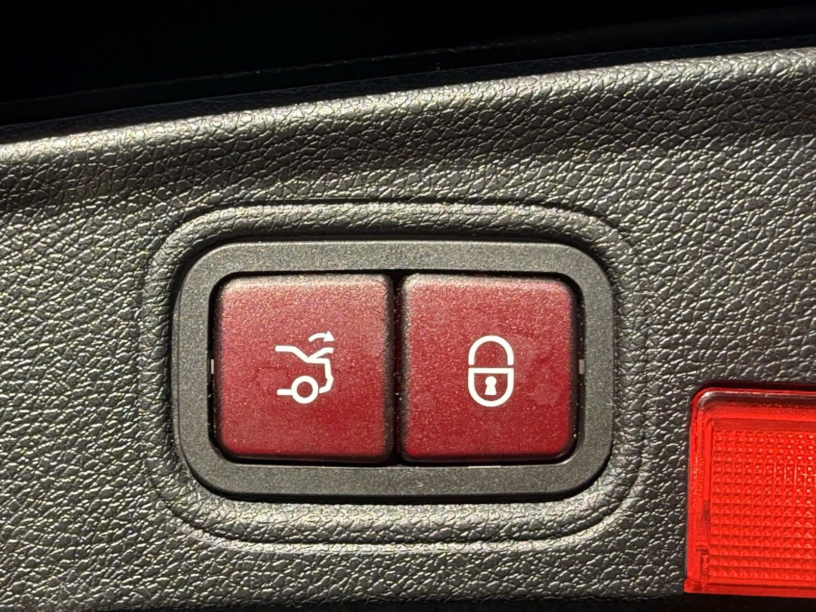 Used 2019 Mercedes-Benz C 300 4MATIC Coupe w/ Premium Package image 12