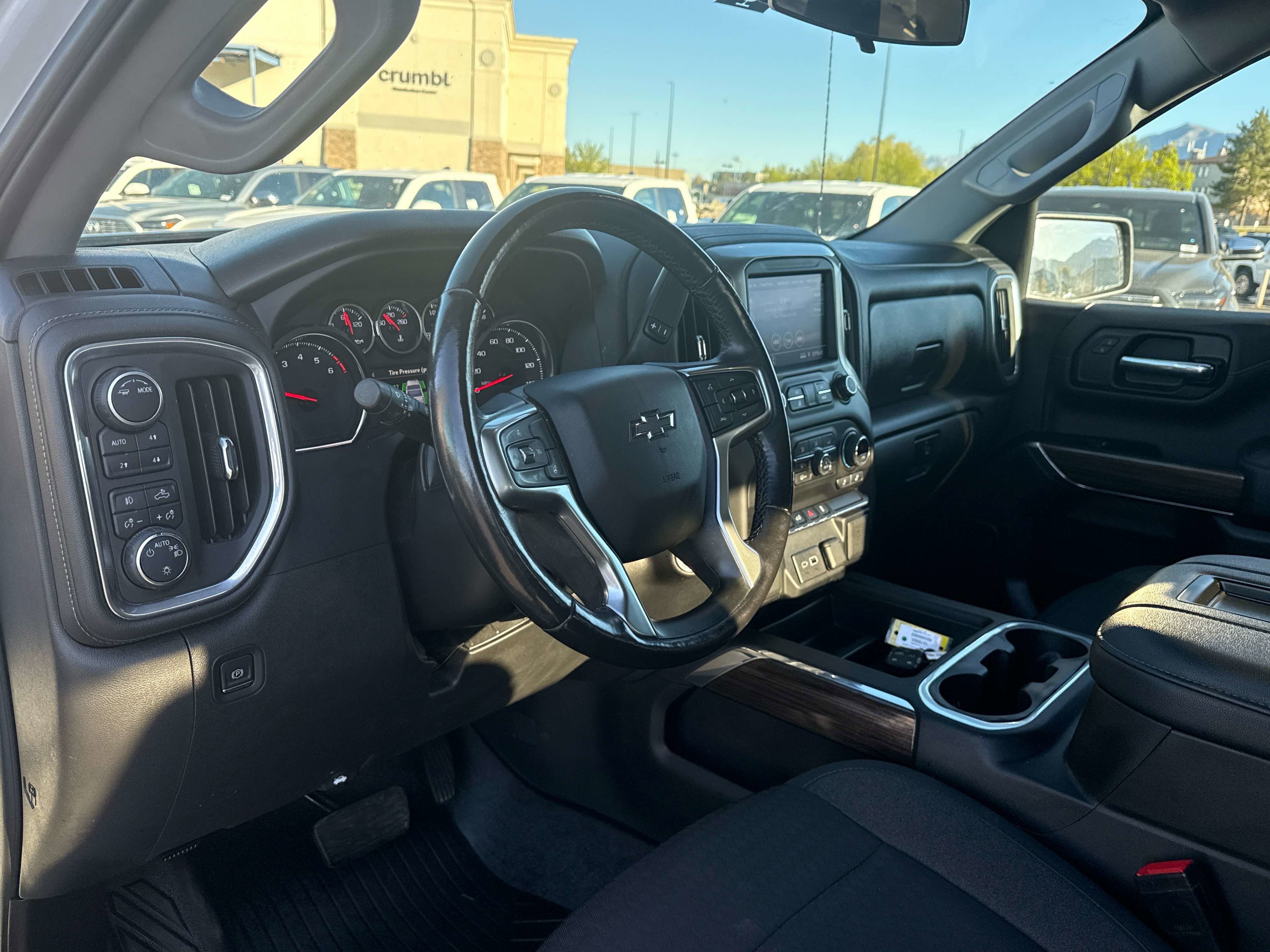 Used 2021 Chevrolet Silverado 1500 LT Trail Boss image 10