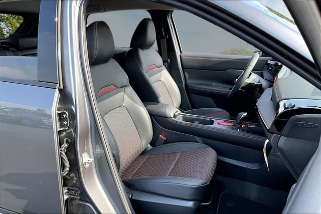 New 2026 Nissan Kicks SR FWD image 11
