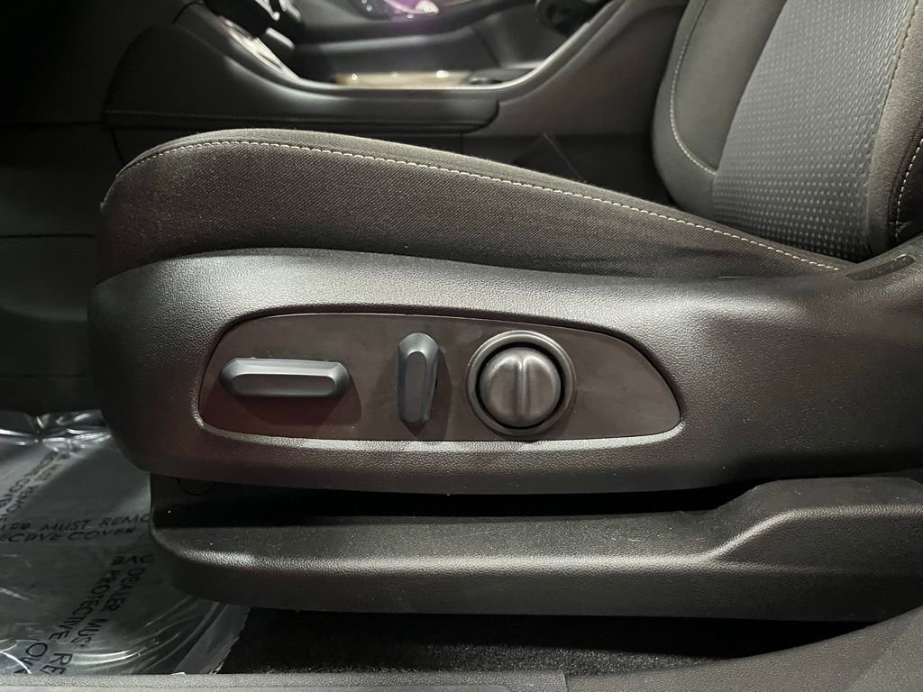 Certified 2023 GMC Acadia SLE w/ Driver Convenience Package image 28