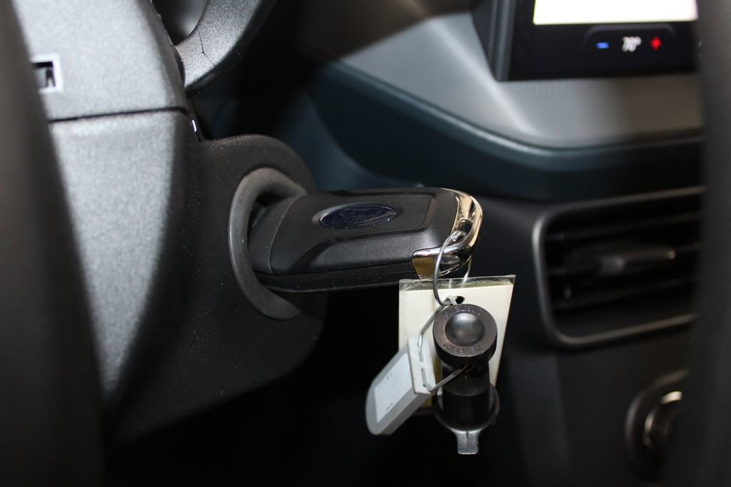 New 2025 Ford Maverick XL w/ Equipment Group 101A image 47