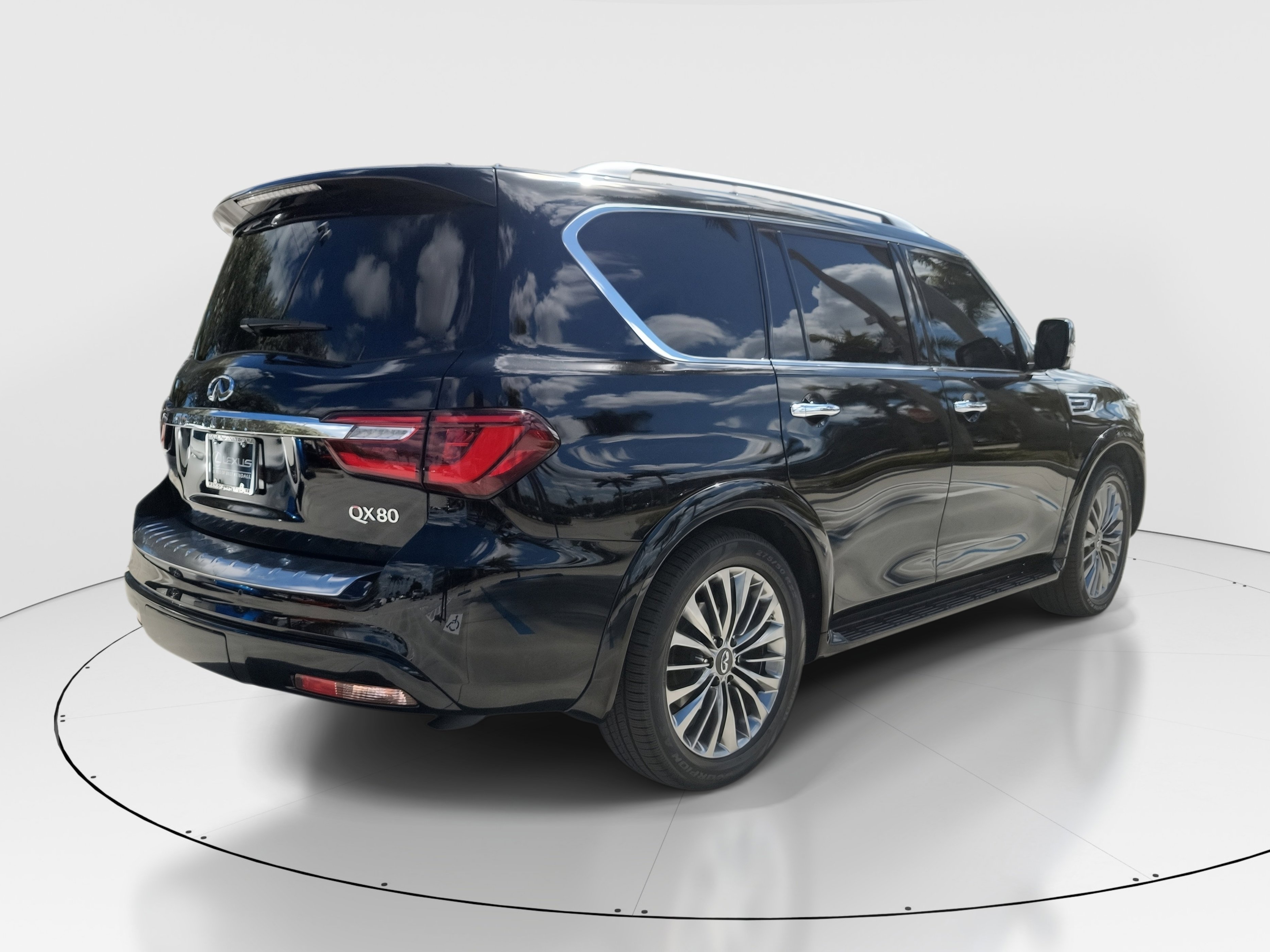 Used 2021 INFINITI QX80 Sensory w/ All-Season Package RWD image 6