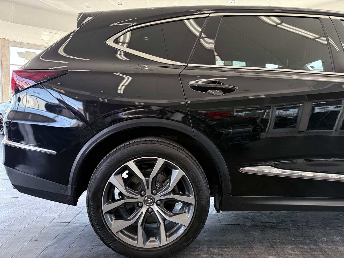 Used 2023 Acura MDX SH-AWD w/ Technology Package image 8