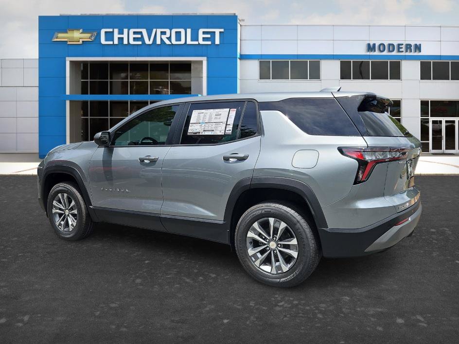 New 2026 Chevrolet Equinox LT FWD image 3