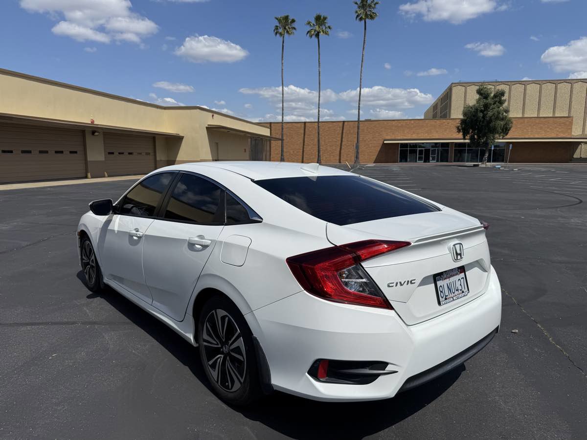Used 2017 Honda Civic EX-L image 5