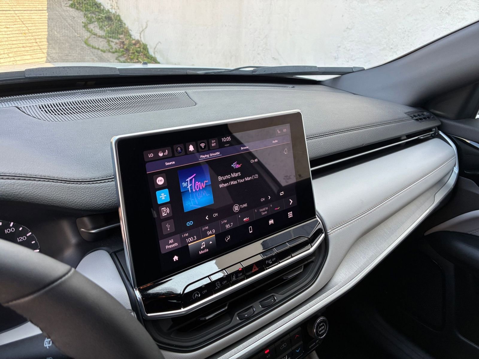 Used 2025 Jeep Compass Limited AWD/4WD image 20