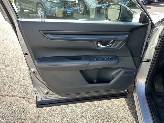 Used 2025 Honda CR-V Sport image 11