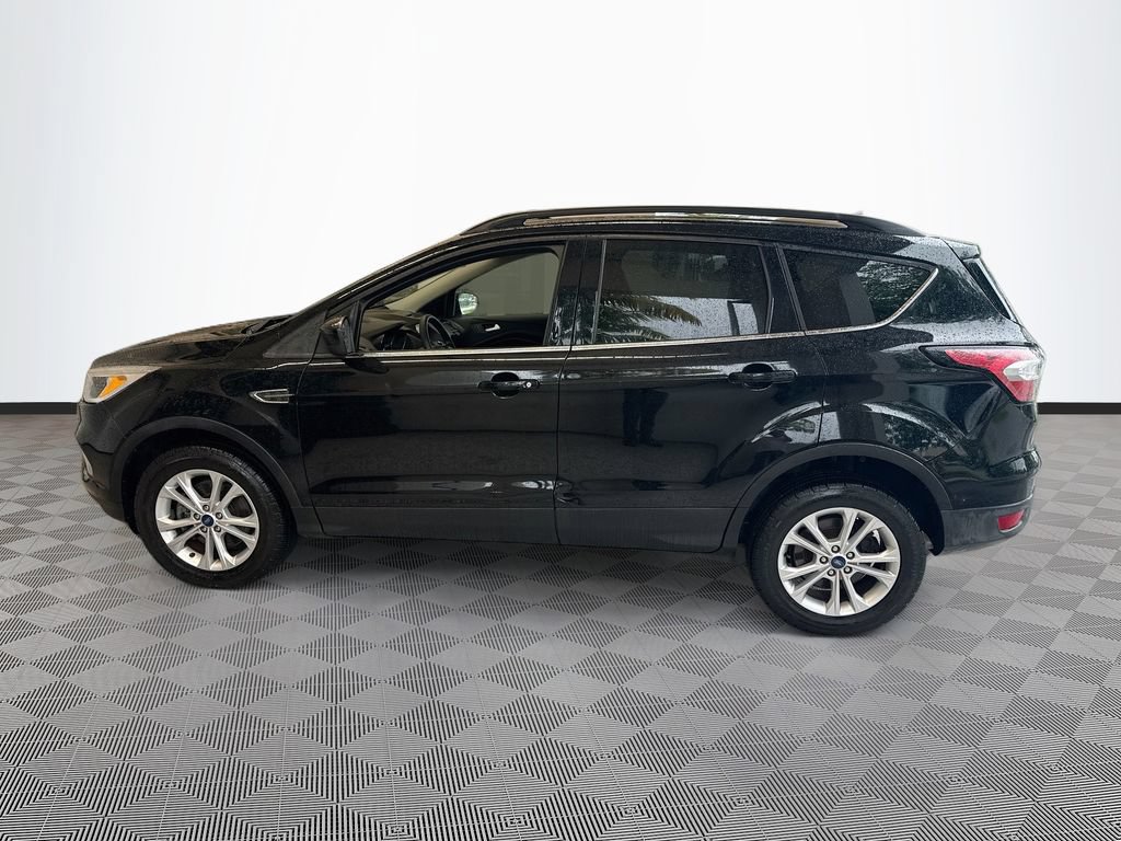 Used 2018 Ford Escape SE w/ SE Sync 3 Package AWD/4WD image 9