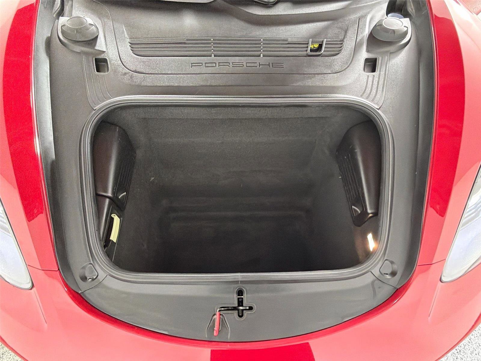 Certified 2018 Porsche 718 Boxster S RWD image 32