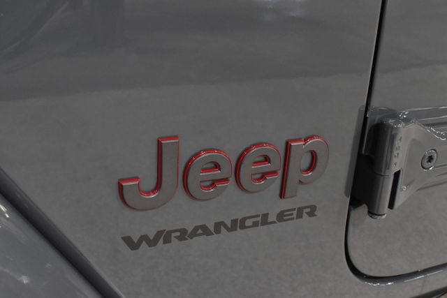 Used 2024 Jeep Wrangler Unlimited Rubicon AWD/4WD image 37