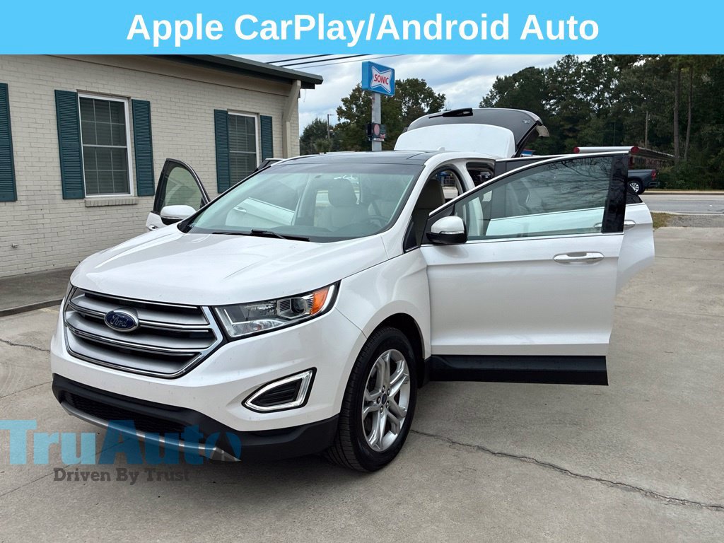 Used 2018 Ford Edge Titanium w/ Equipment Group 301A FWD image 13