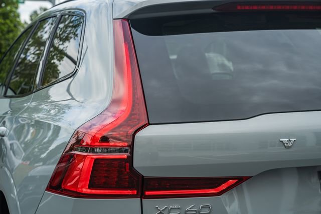 New 2026 Volvo XC60 B5 Ultra w/ Climate Package AWD/4WD image 7