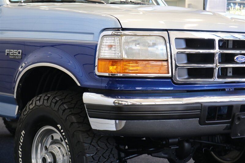 Used 1997 Ford F250 4x4 Regular Cab Heavy Duty image 13