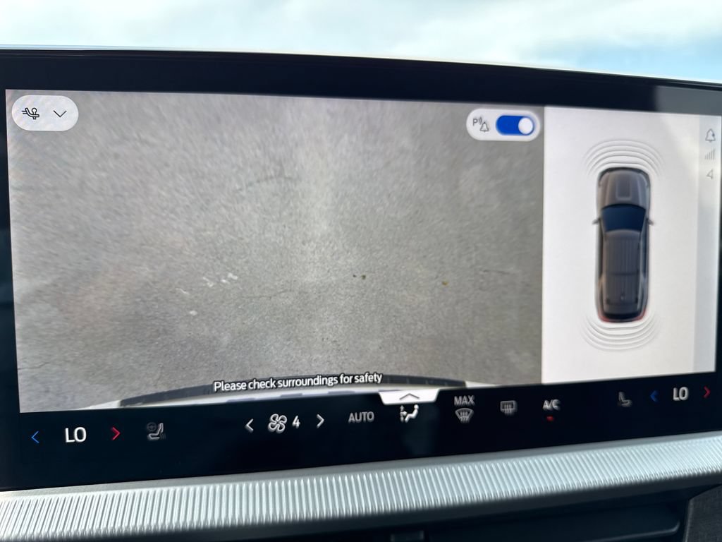New 2026 Ford Explorer Platinum RWD image 25