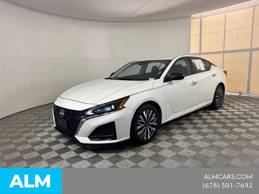 Used 2025 Nissan Altima 2.5 SV