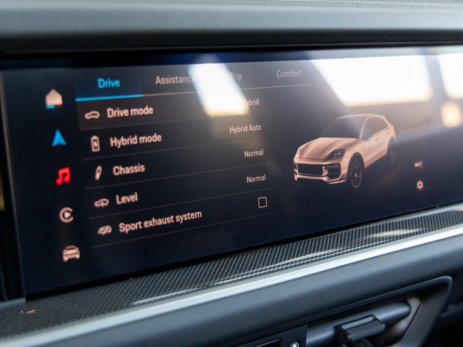 New 2025 Porsche Cayenne Turbo AWD/4WD image 36
