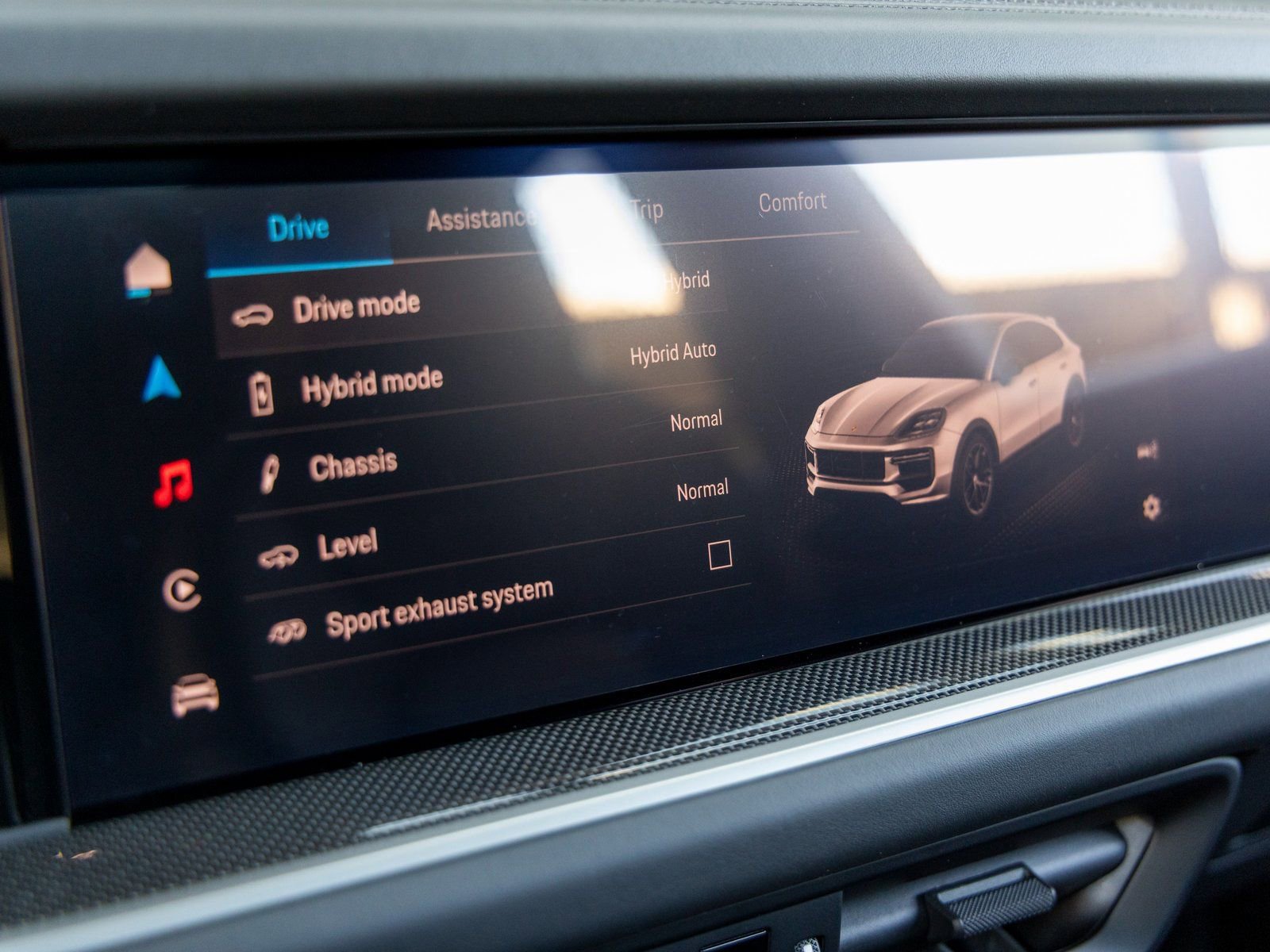 New 2025 Porsche Cayenne Turbo AWD/4WD image 36