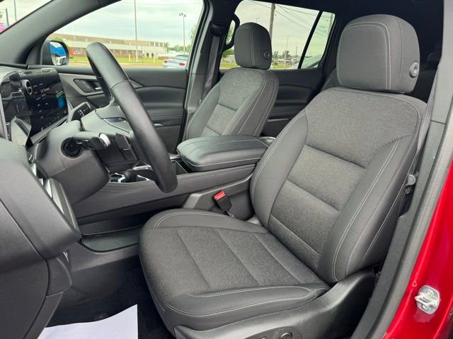 Used 2025 Chevrolet Traverse LT w/ Driver Confidence Package FWD image 19