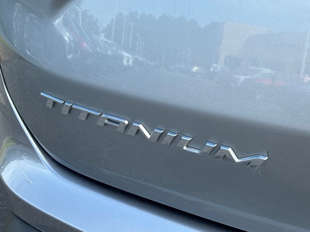 Used 2024 Ford Edge Titanium AWD/4WD image 16