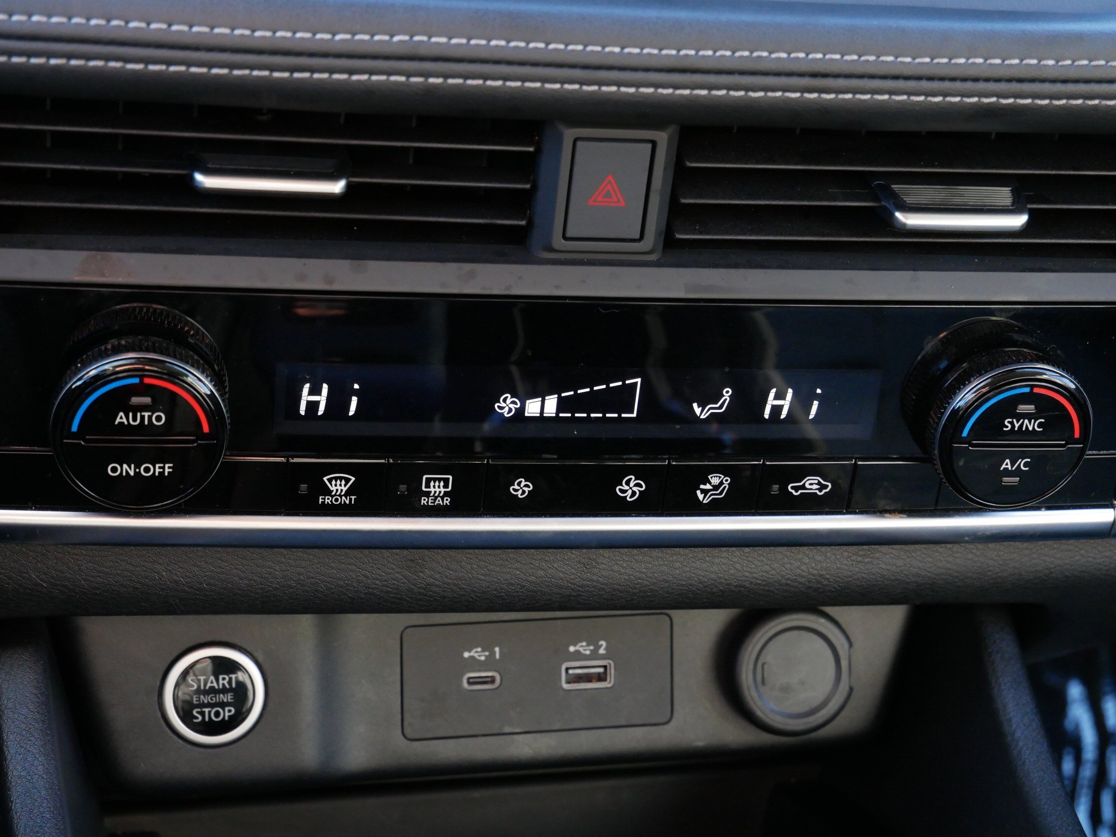 Used 2023 Nissan Rogue SV image 23