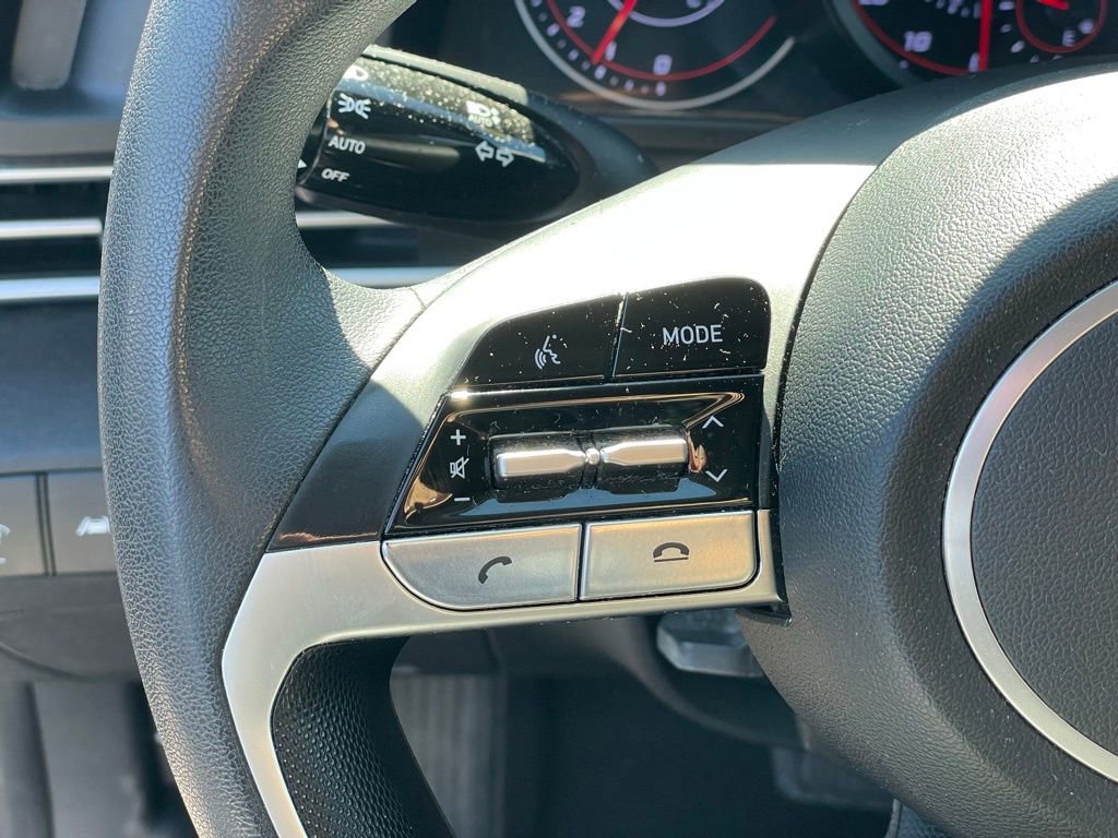 Used 2023 Hyundai Elantra SEL w/ Preferred Accessory Package image 15