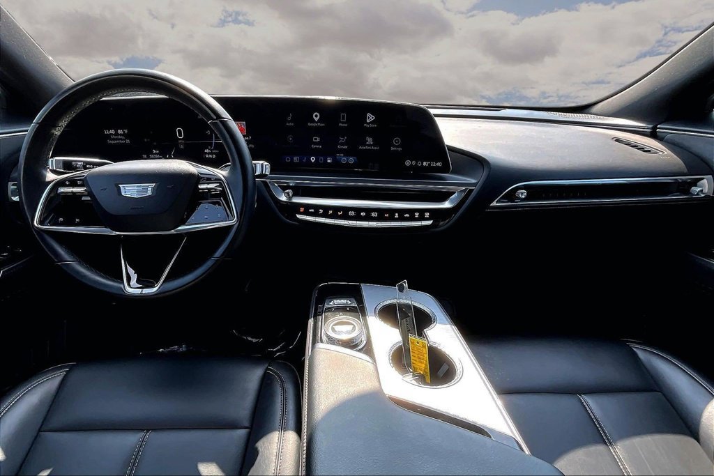 Certified 2024 Cadillac Lyriq Tech w/ Driver Assist Package AWD/4WD image 7