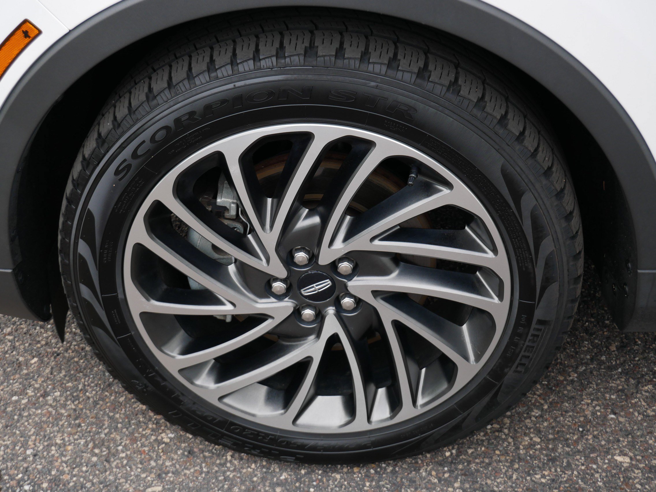Used 2020 Lincoln Nautilus Reserve AWD/4WD image 15
