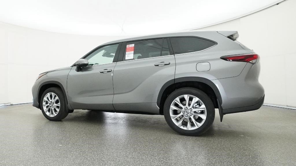 New 2025 Toyota Highlander Limited image 12
